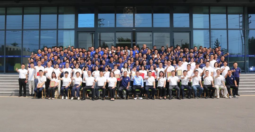 fun88乐天使生物集团成立二十五周年表彰大会隆重举行